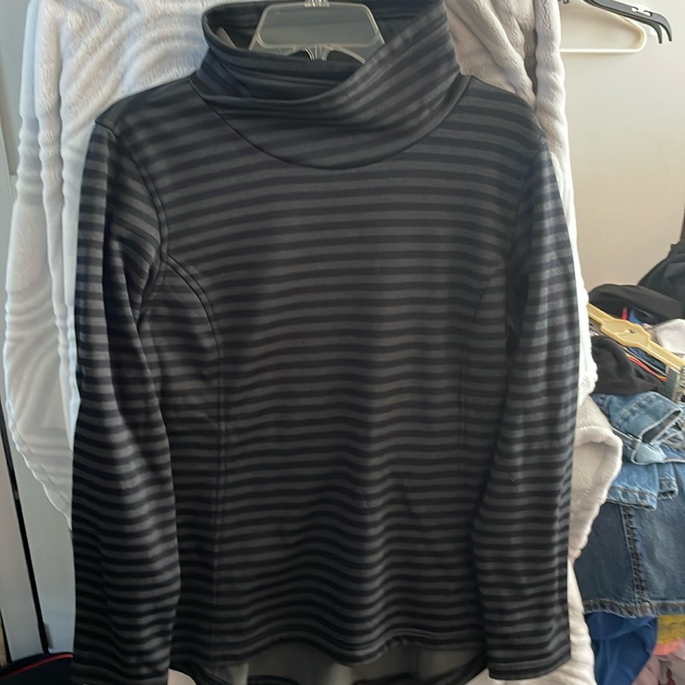 Womens large Columbia sweatshirt
